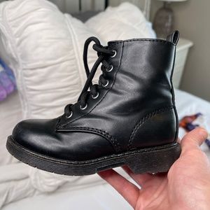 Toddler black boots